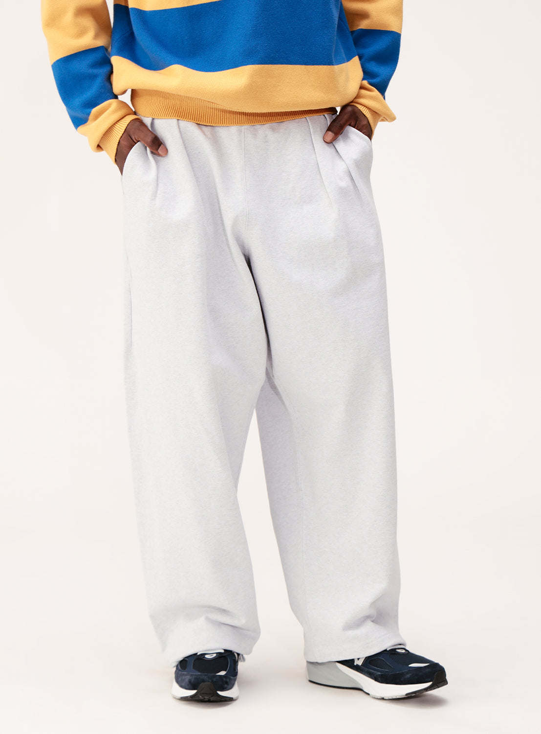 BalloonWideSweatpants_6bd66552-6122-43da-abd1-d54039921428